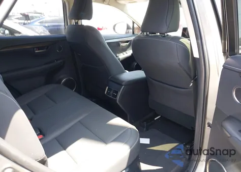 2021 Lexus Nx 300 Base/300 Luxury/300 F Sport z USA, uszkodzony, nr VIN JTJDARBZ2M2182225